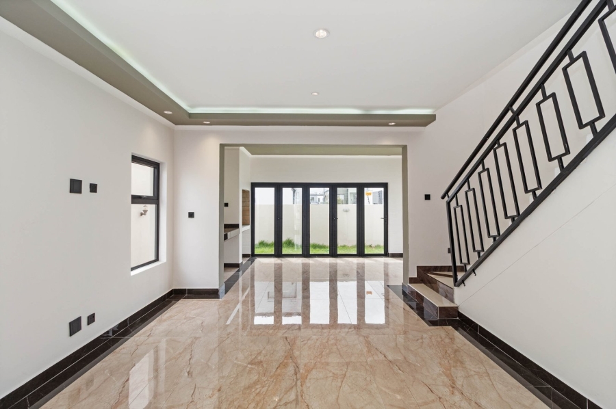 3 Bedroom Property for Sale in Sandown Western Cape